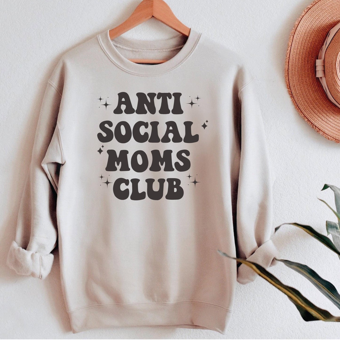 Funny Mom Shirt – Retro Mom Tee | Soft Breathable Cotton Unisex T-Shirt